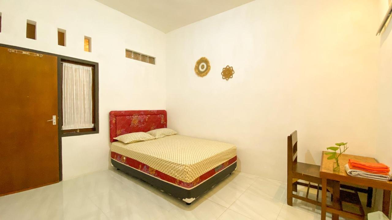 Nitha Homestay Banyuwangi  Exterior foto